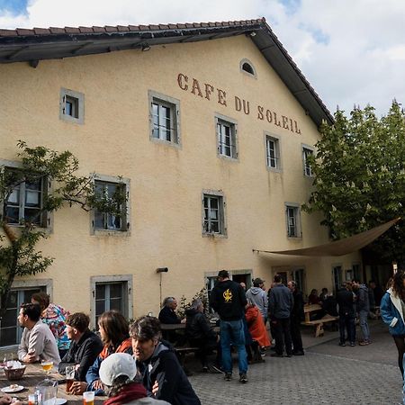 Hotel Cafe Du Soleil Saignelégier Exterior foto